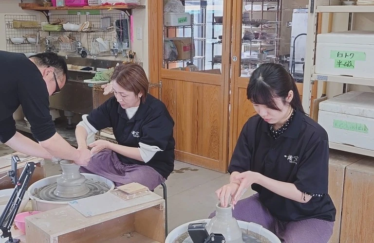 思い出深い時間を過ごそう！家族と一緒に陶芸の楽しさを体験！