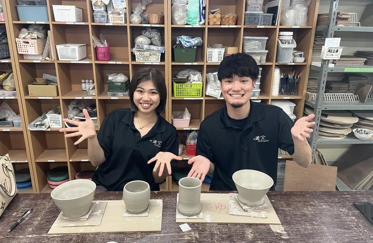 カップルで楽しむ陶芸体験！