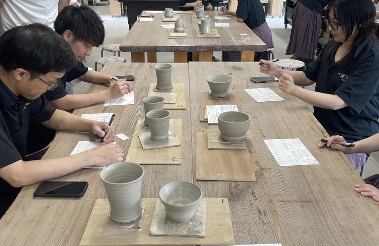初心者でも安心！楽しく学べる陶芸体験で自分だけの作品を！